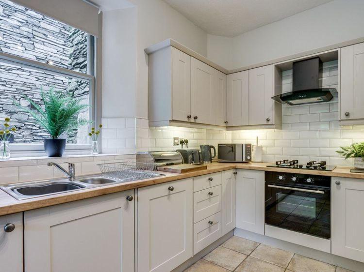 Gorgeous Cottage In Bowness Eksteriør bilde